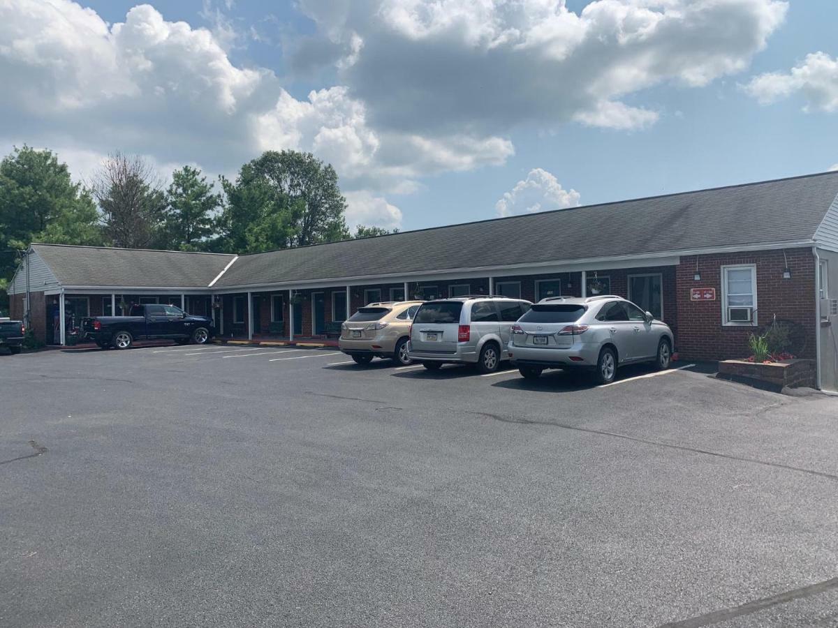 Mt. Vernon Motel Manheim Εξωτερικό φωτογραφία
